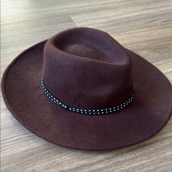 Universal Thread Wool Hat - Picture 4 of 6